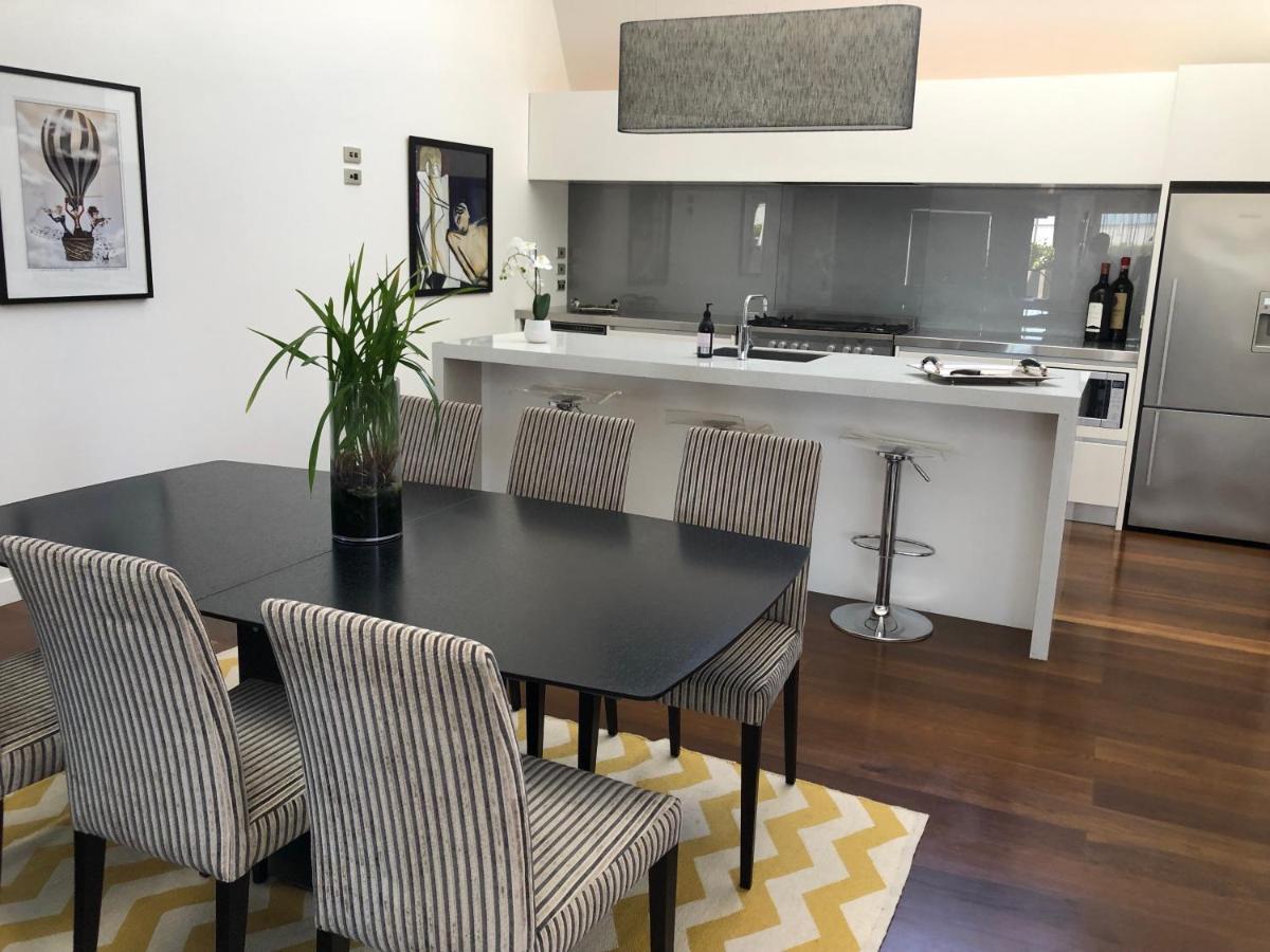Luxurious Loft Apartments In The Heart Of Ahuriri 네이피어 외부 사진