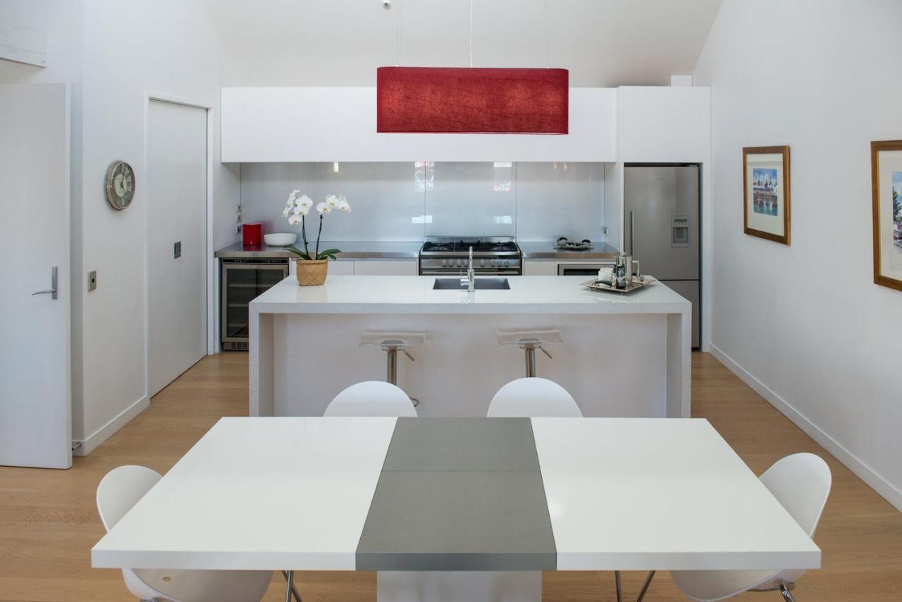 Luxurious Loft Apartments In The Heart Of Ahuriri 네이피어 외부 사진