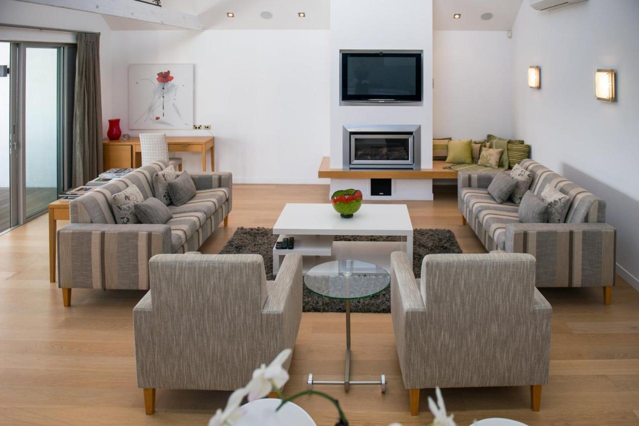 Luxurious Loft Apartments In The Heart Of Ahuriri 네이피어 외부 사진